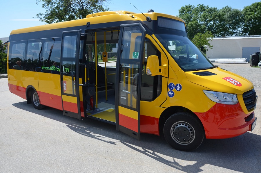 Ratusz rezygnuje z 4 kursów autobusów miejskich